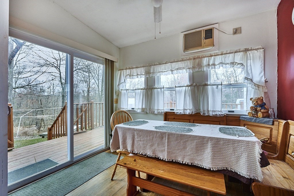 26 Montgomery Road Southampton, MA 01073 - Photo 5 of 33 Gallery Image 5