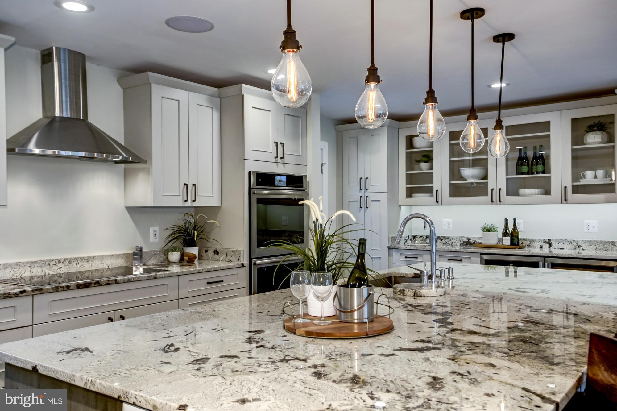 5507 Durbin Road Bethesda, MD 20814 - Photo 8 of 50 Enormous island perfect for entertaining