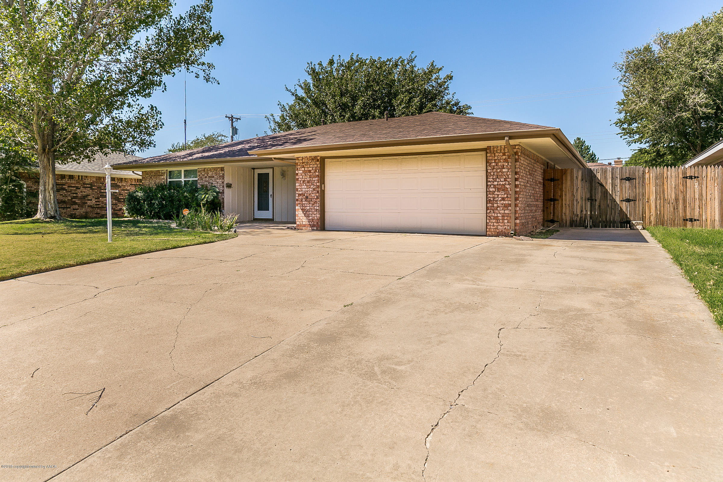 6114 Hanson Road Amarillo, TX 79106 - Photo 4 of 34 Front View 4
