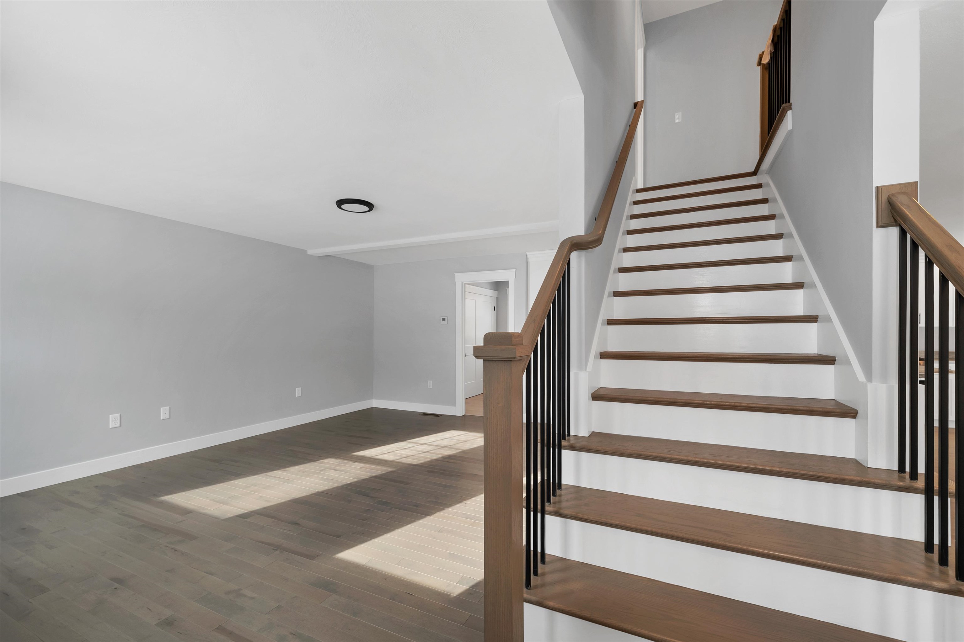 45 Dutton Road Pelham, NH 03076 - Photo 13 of 50