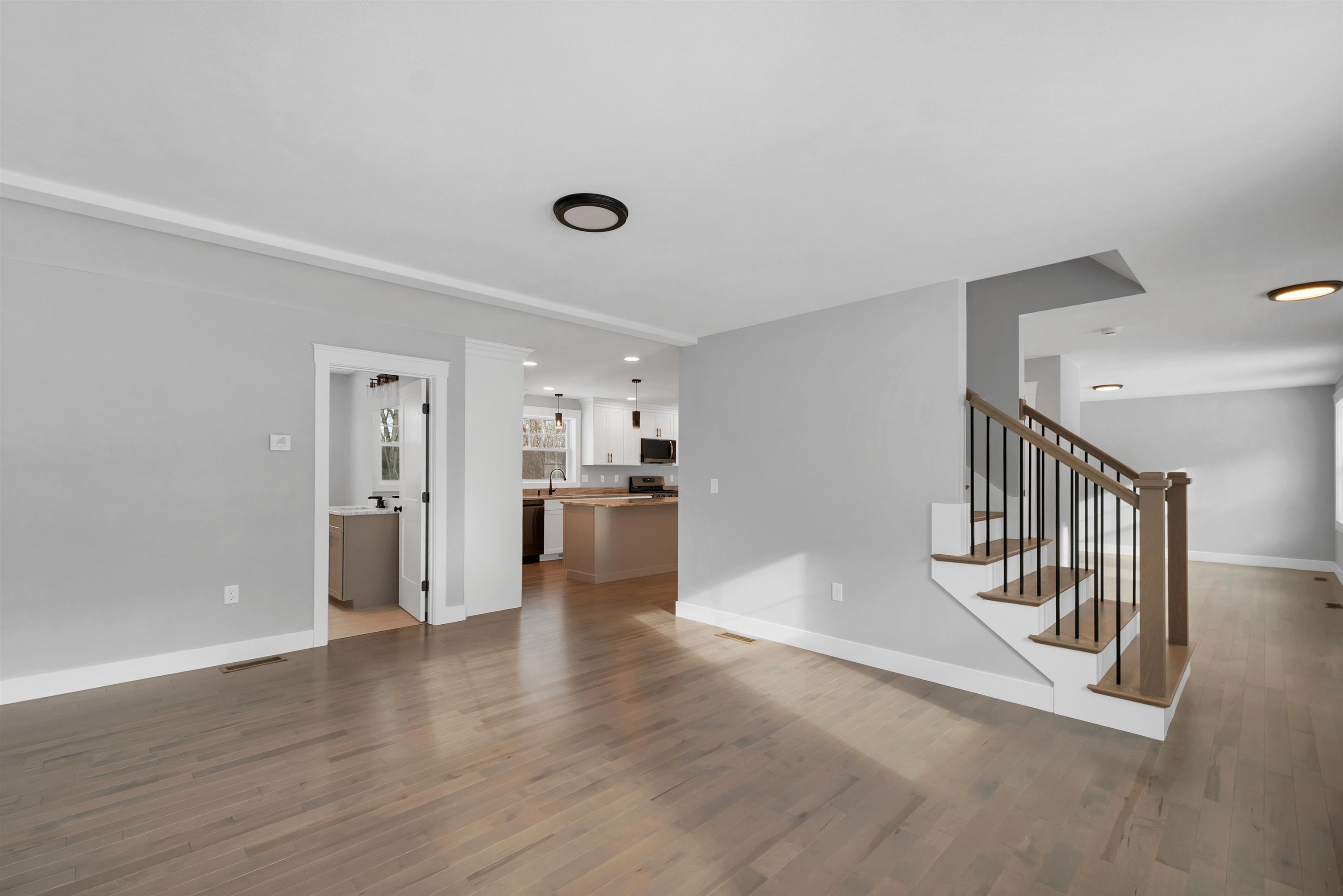 45 Dutton Road Pelham, NH 03076 - Photo 14 of 50