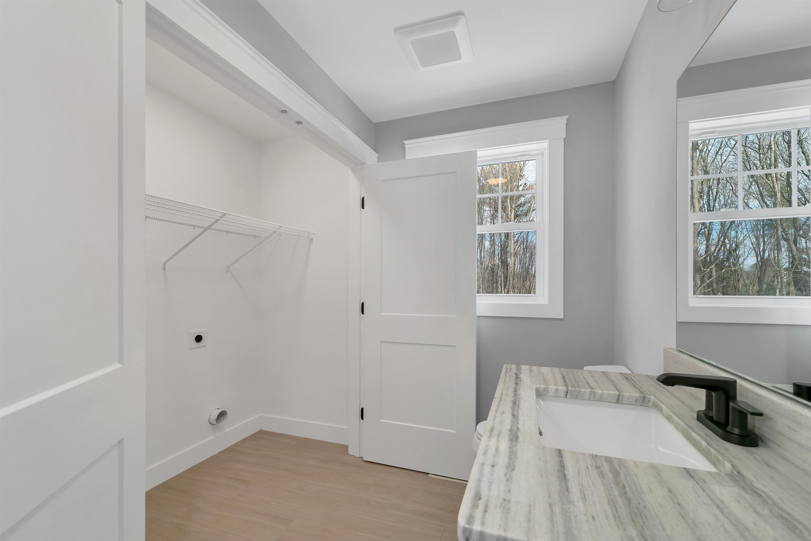 45 Dutton Road Pelham, NH 03076 - Photo 17 of 50