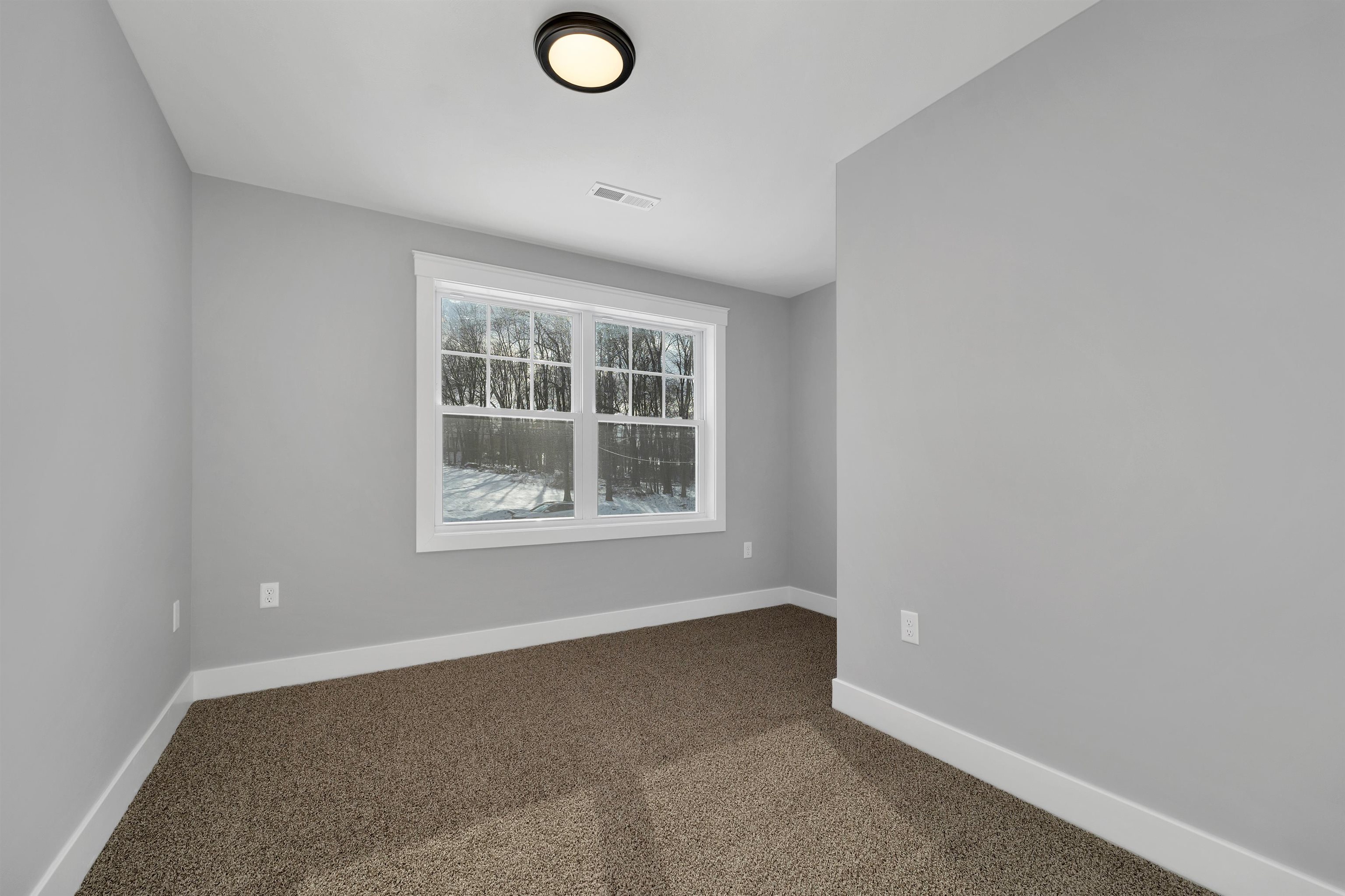 45 Dutton Road Pelham, NH 03076 - Photo 19 of 50