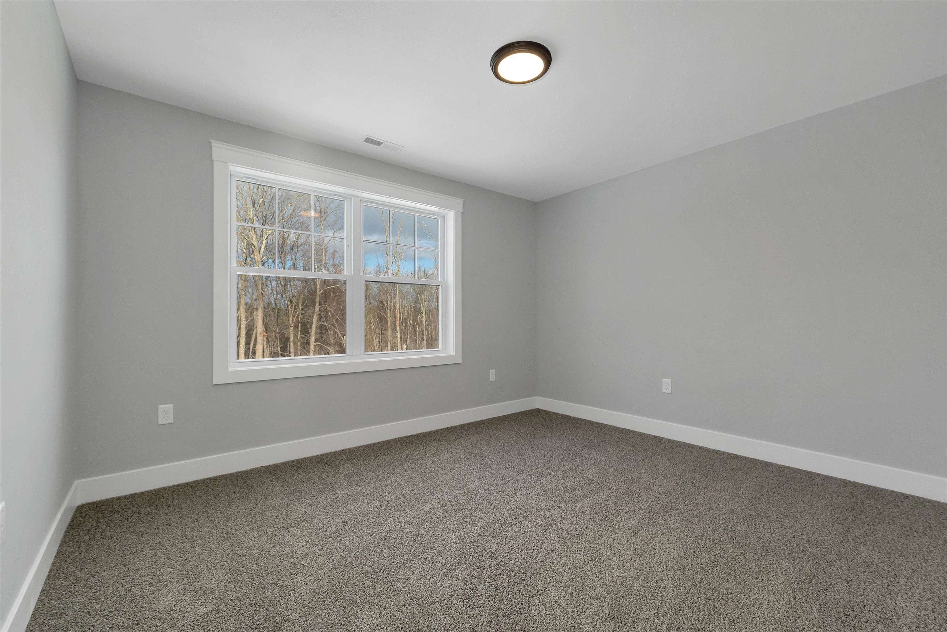 45 Dutton Road Pelham, NH 03076 - Photo 23 of 50