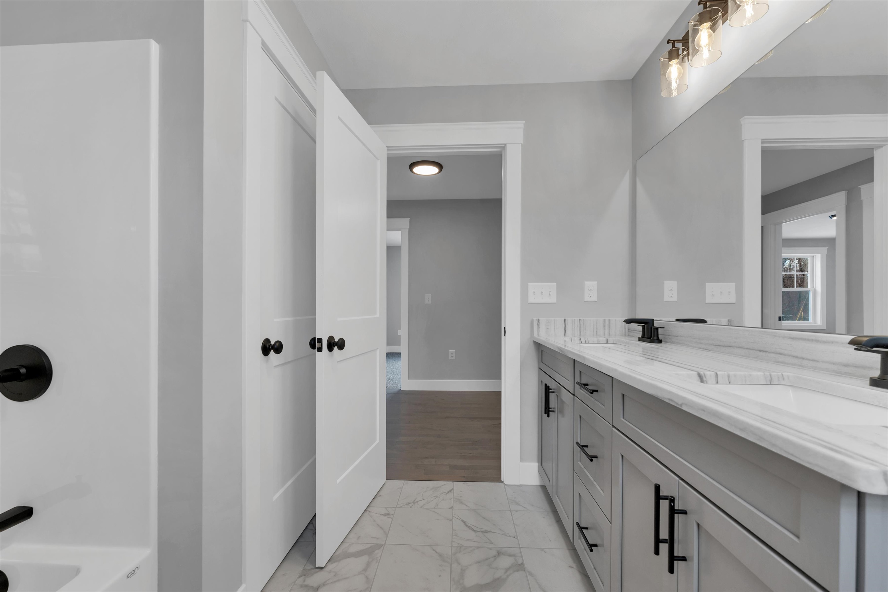 45 Dutton Road Pelham, NH 03076 - Photo 27 of 50