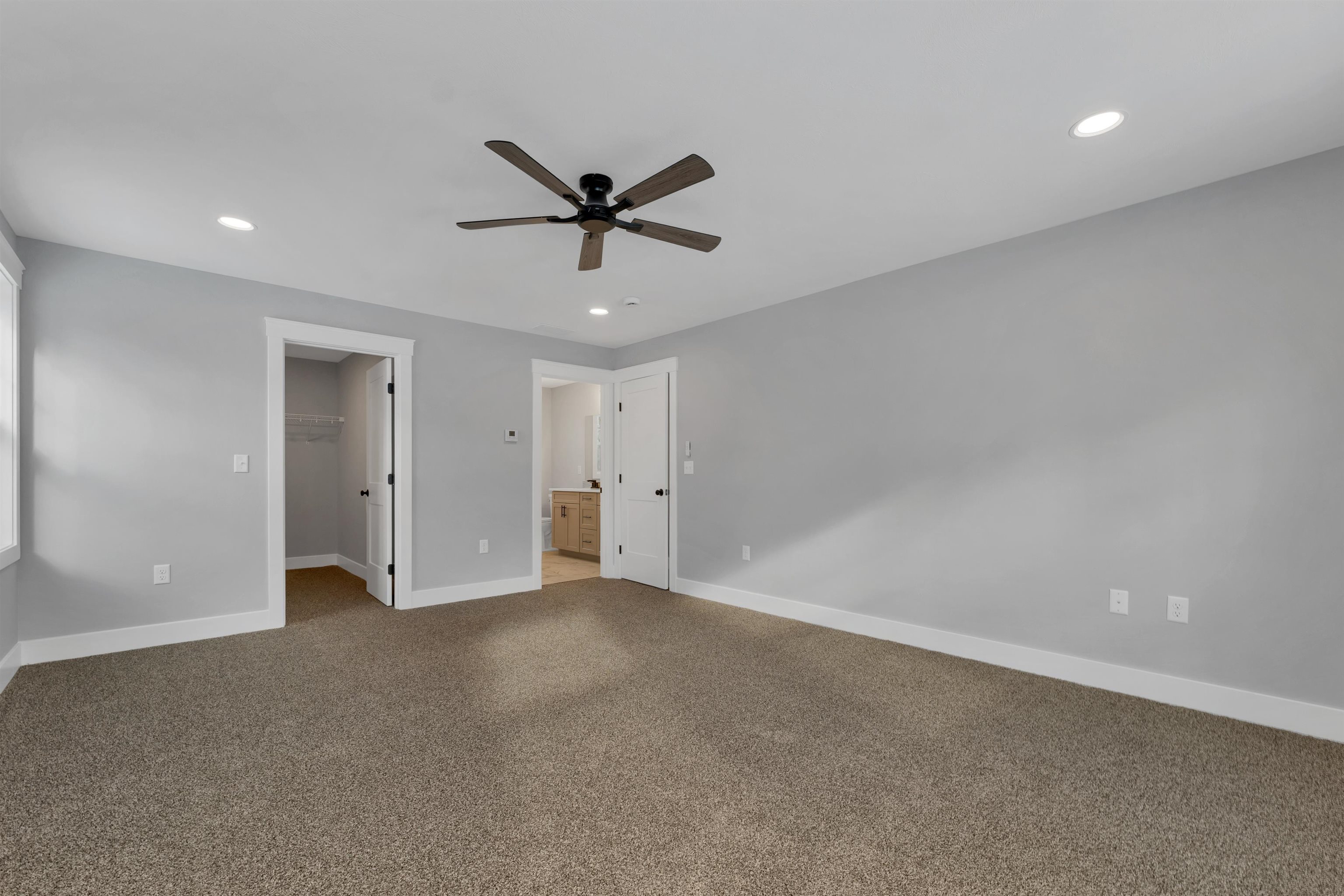 45 Dutton Road Pelham, NH 03076 - Photo 29 of 50