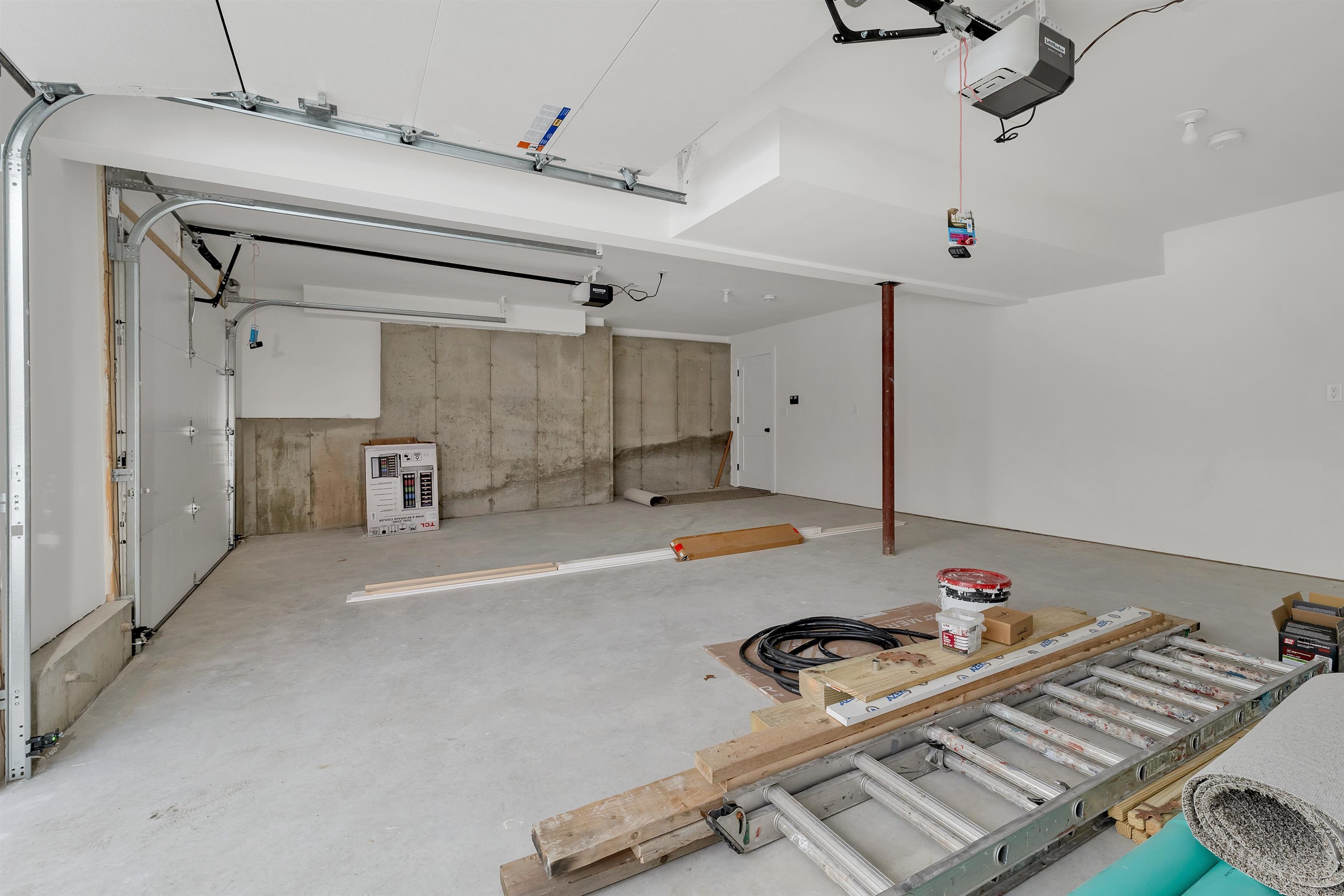 45 Dutton Road Pelham, NH 03076 - Photo 35 of 50