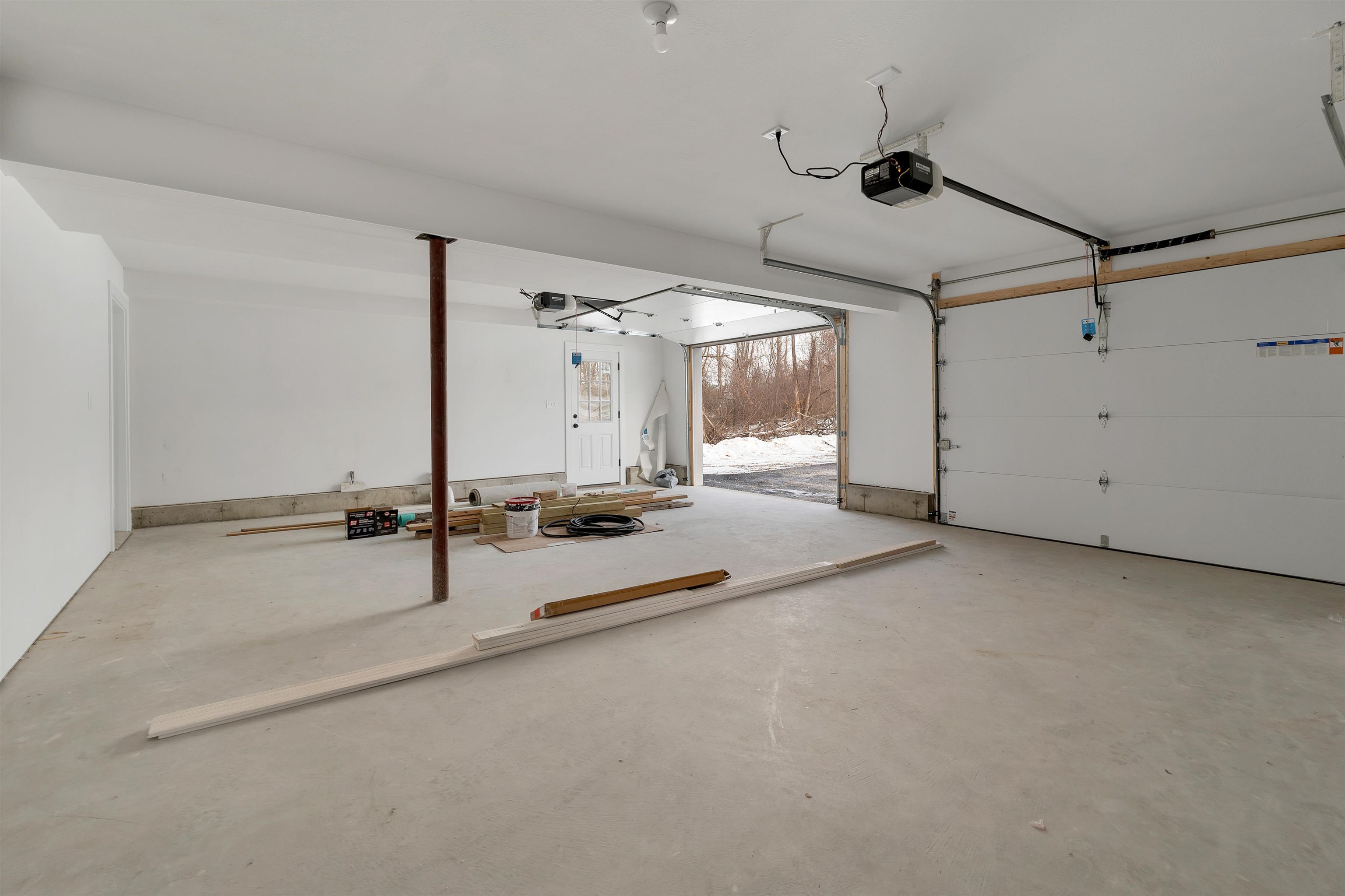 45 Dutton Road Pelham, NH 03076 - Photo 36 of 50