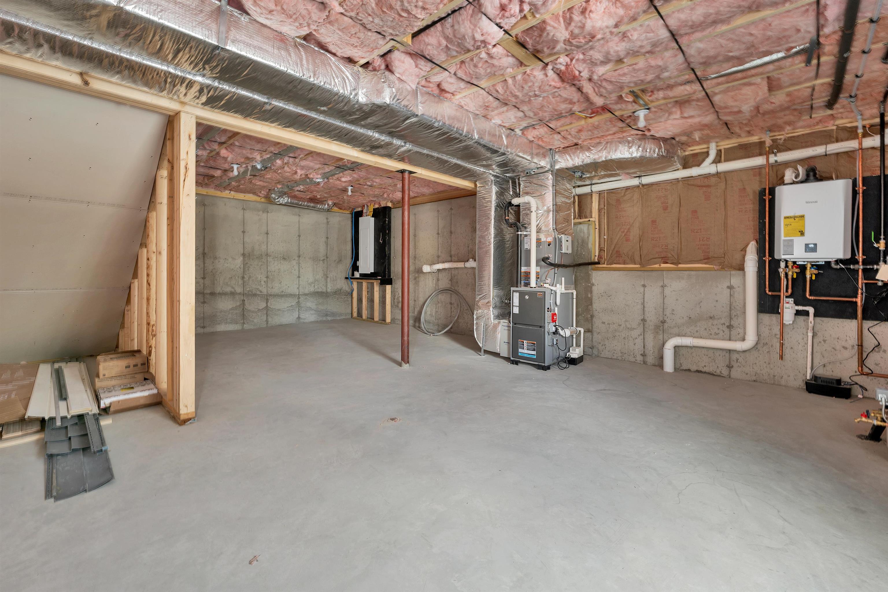 45 Dutton Road Pelham, NH 03076 - Photo 37 of 50