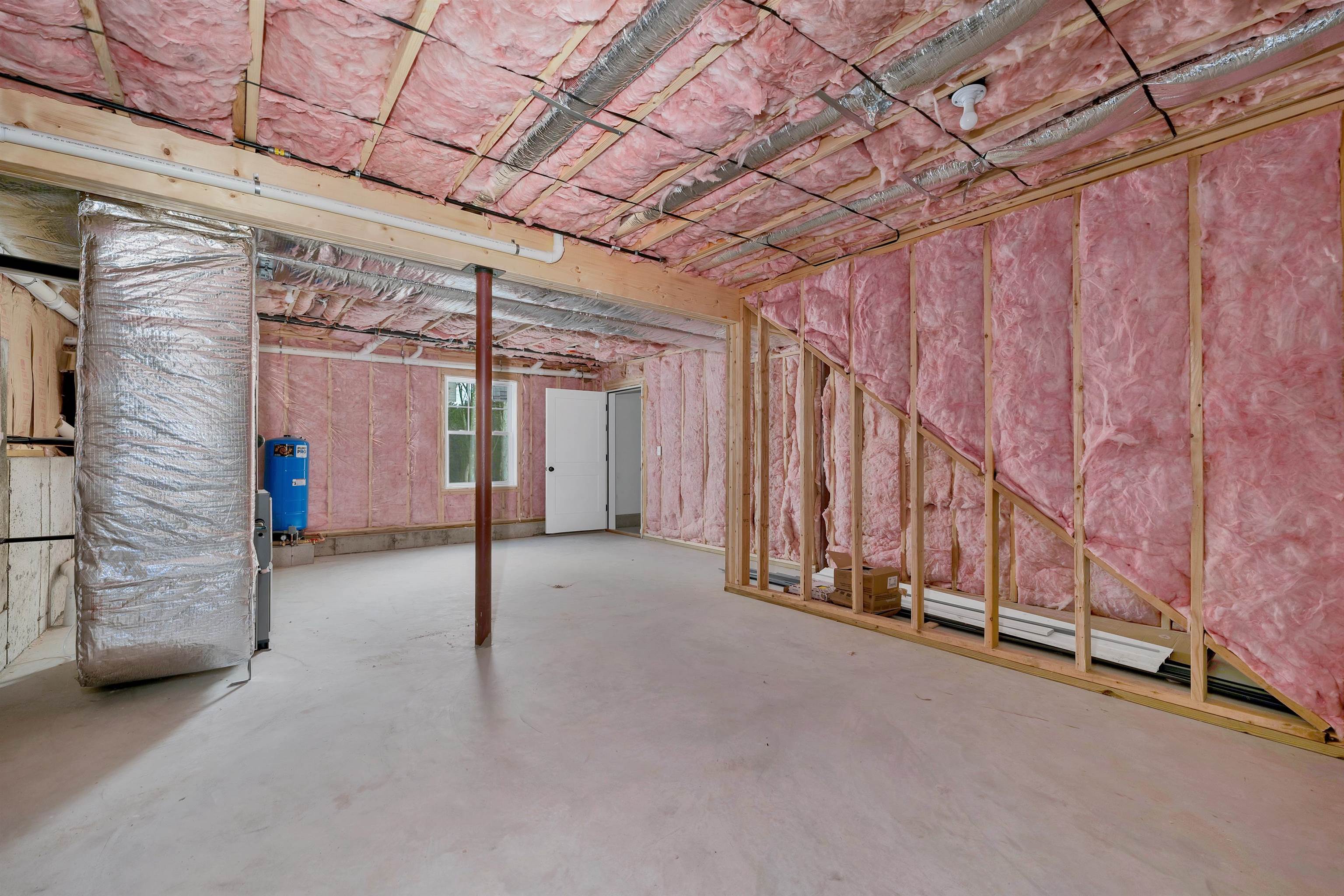 45 Dutton Road Pelham, NH 03076 - Photo 38 of 50