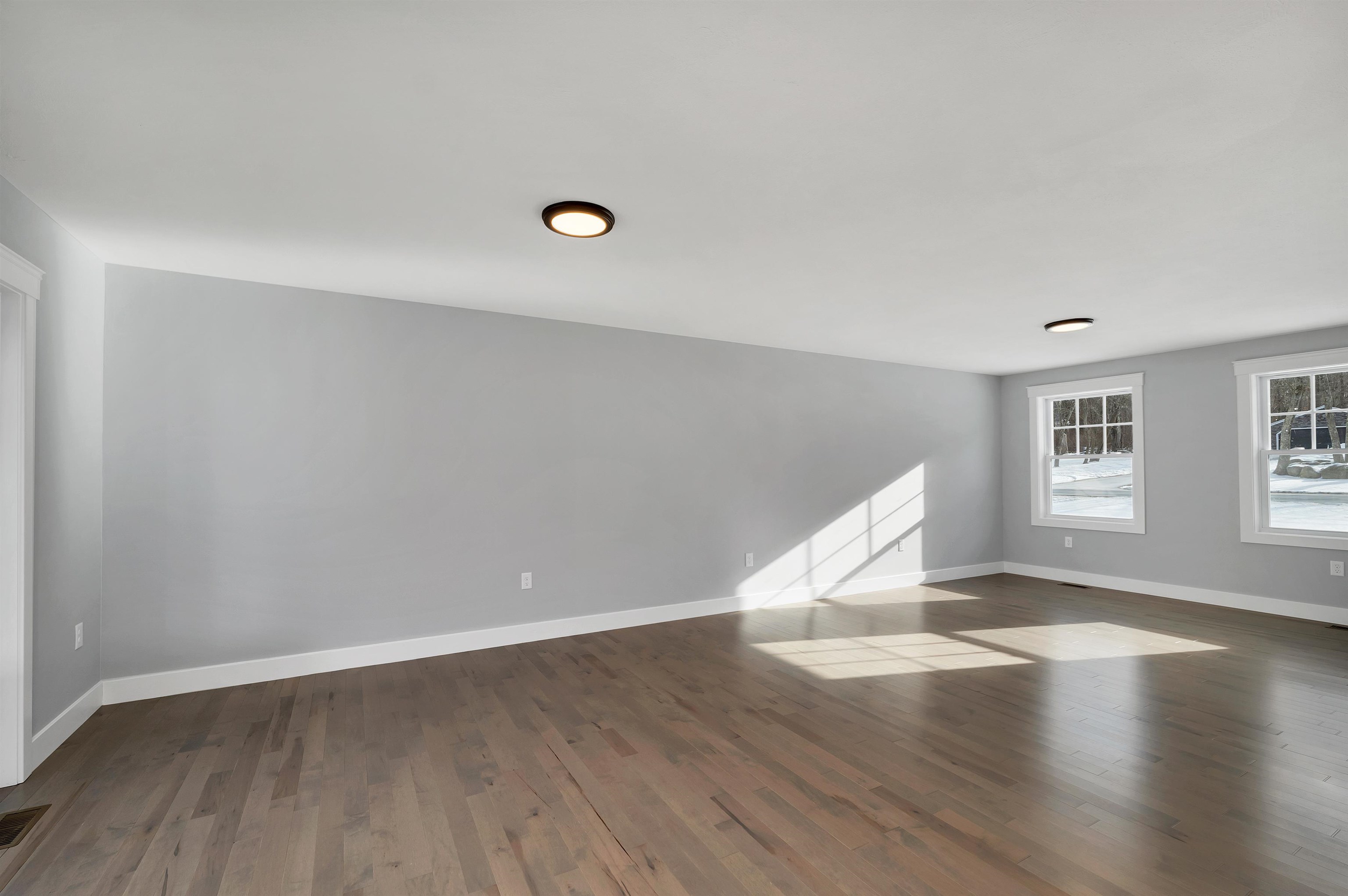 45 Dutton Road Pelham, NH 03076 - Photo 10 of 50