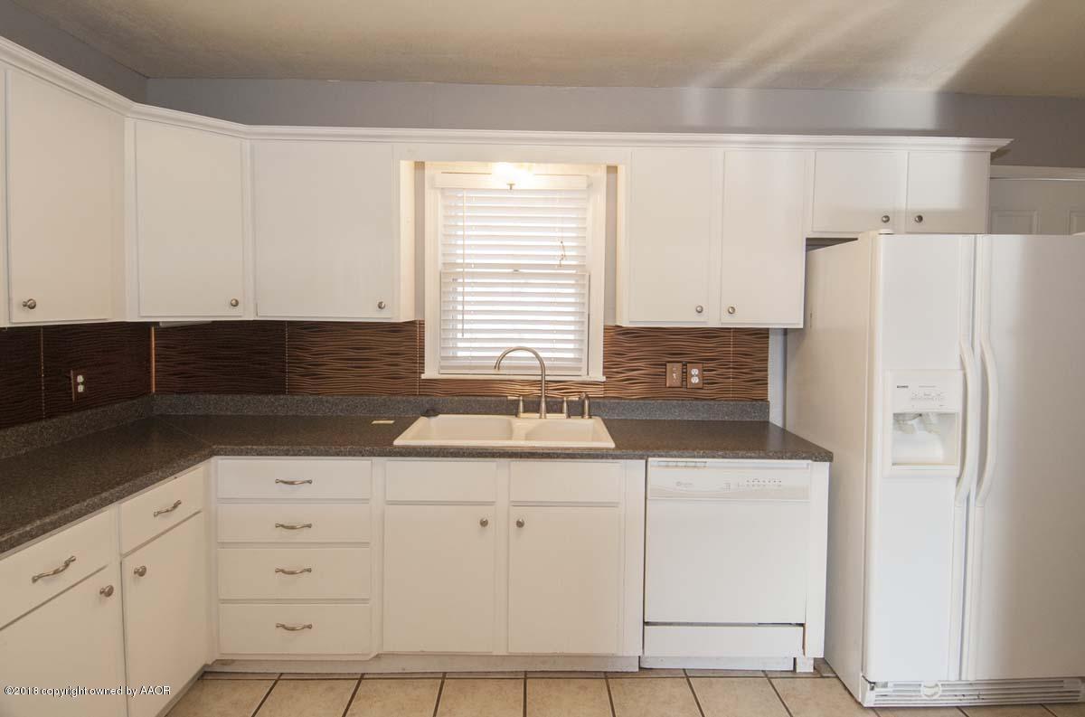 3414 South Rusk Street Amarillo, TX 79109 - Photo 11 of 32 KITCHEN VIEW 5
