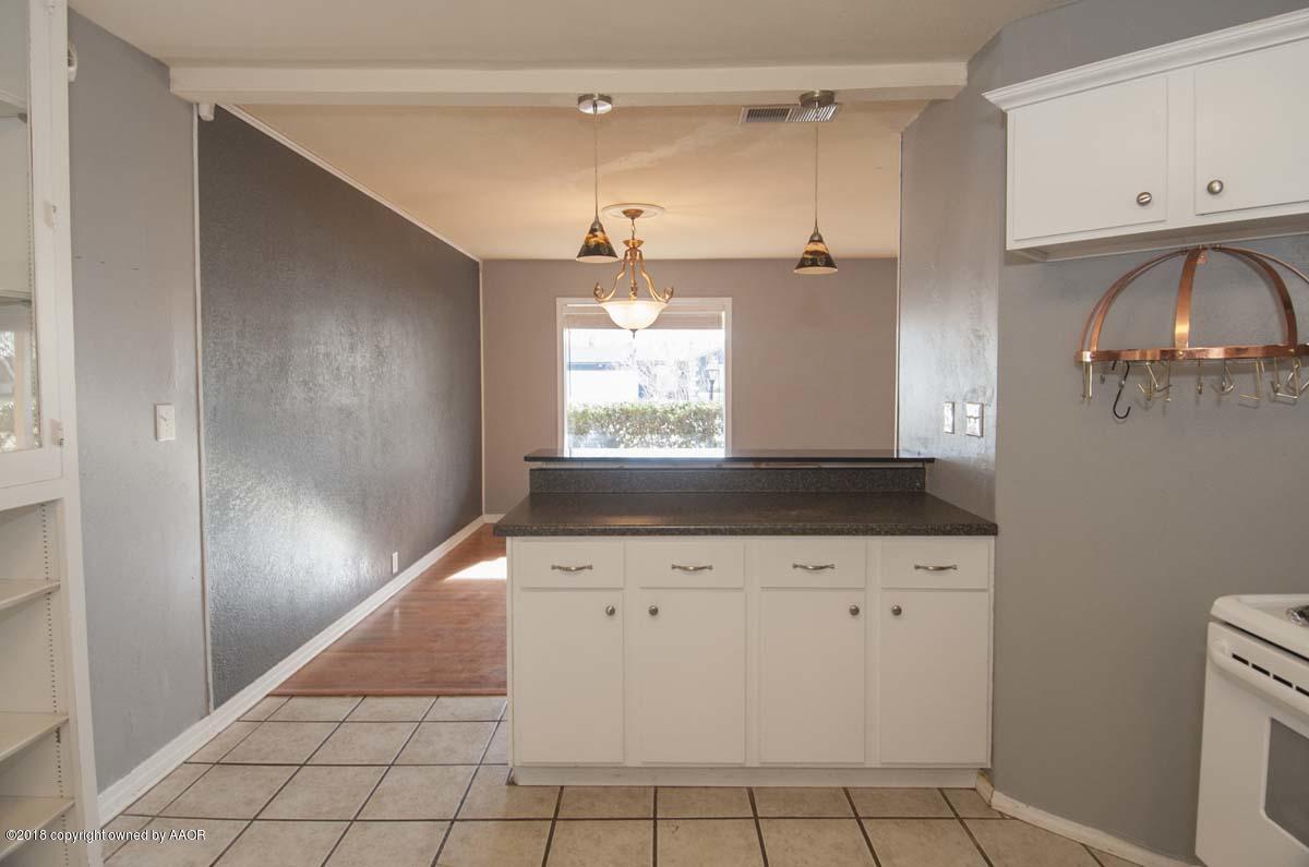 3414 South Rusk Street Amarillo, TX 79109 - Photo 12 of 32 KITCHEN VIEW 6