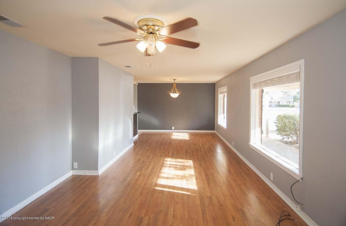 3414 South Rusk Street Amarillo, TX 79109 - Photo 4 of 32 LIVING AND DINING