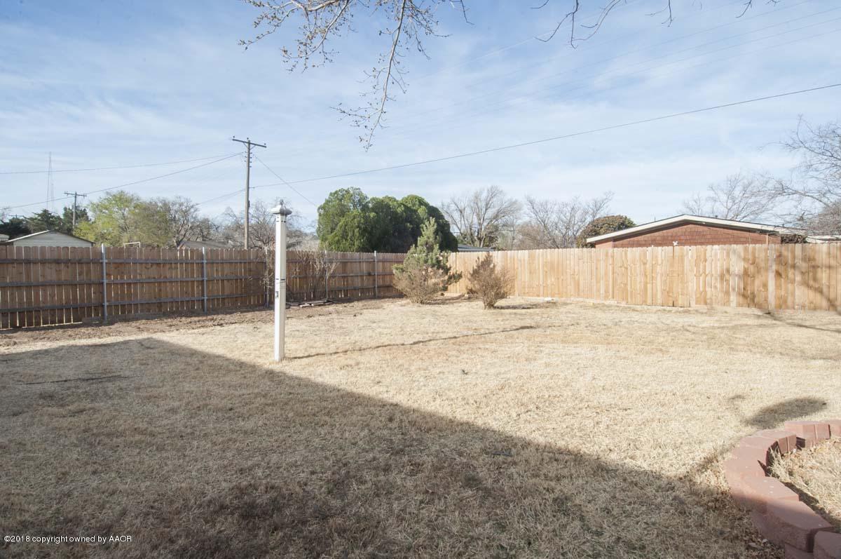 3414 South Rusk Street Amarillo, TX 79109 - Photo 31 of 32 YARD VIEW 1