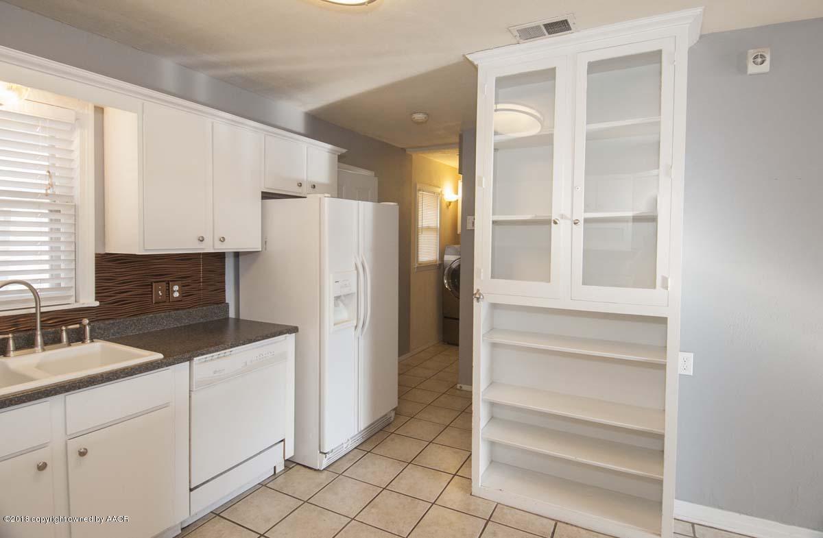 3414 South Rusk Street Amarillo, TX 79109 - Photo 10 of 32 KITCHEN VIEW 4