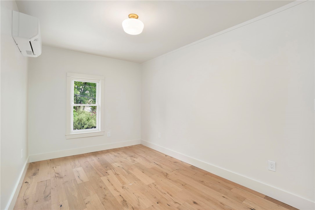 54 Grand View Street Providence, RI 02906 - Photo 25 of 43