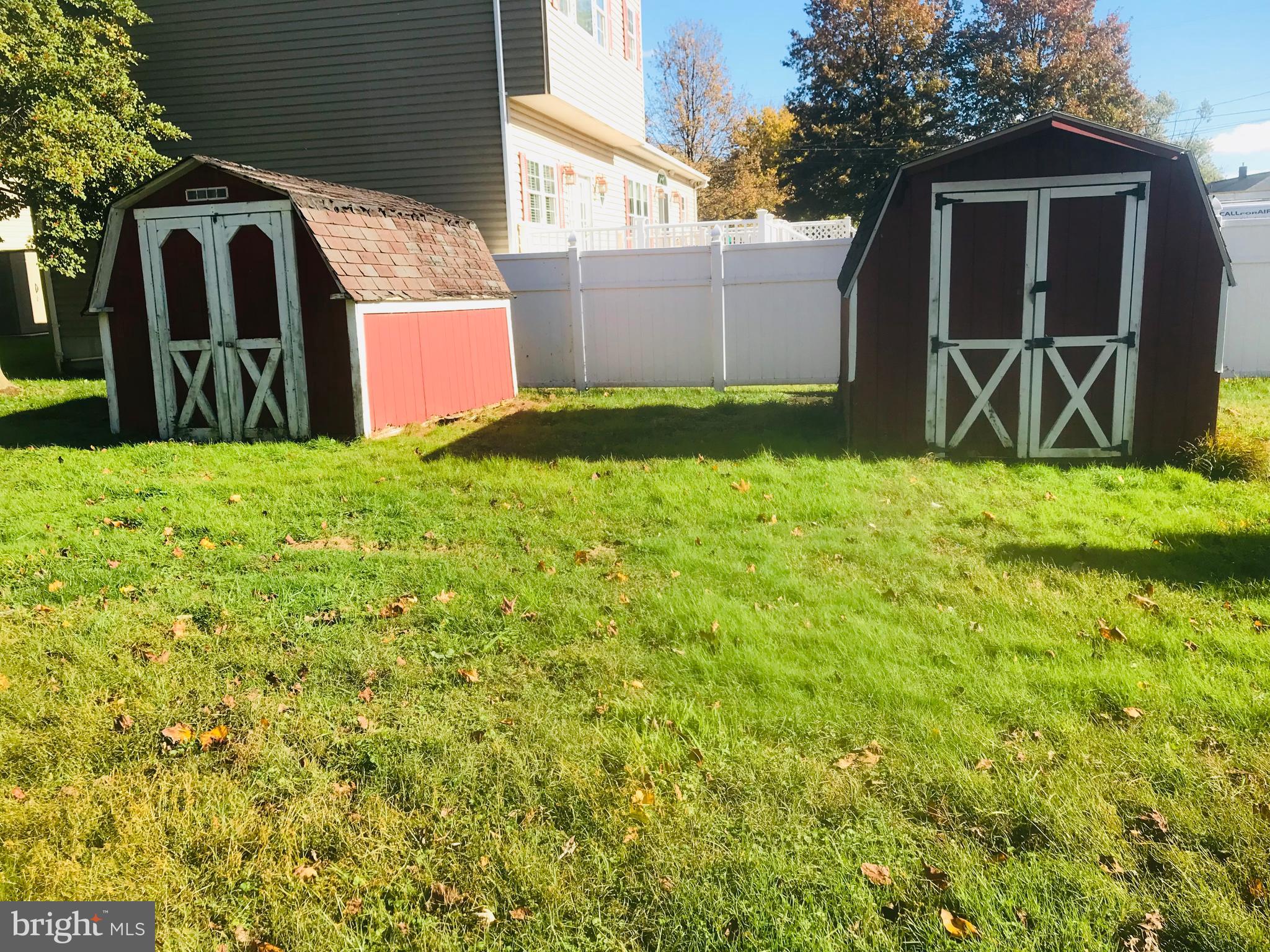 910 Thompson Boulevard Baltimore, MD 21221 - Photo 9 of 14 Two Storage Sheds