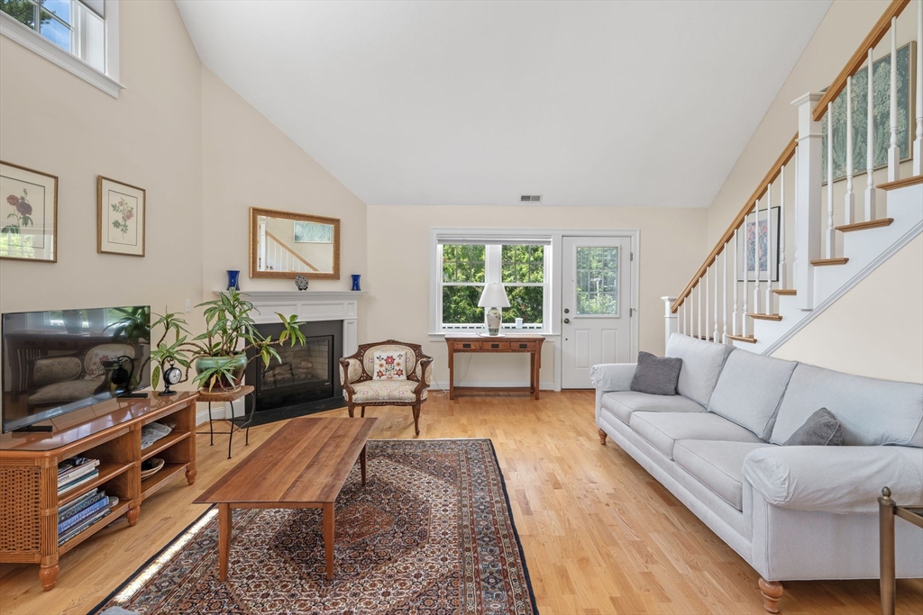 6 Essex Road, Unit 15 Ipswich, MA 01938 - Photo 9 of 40