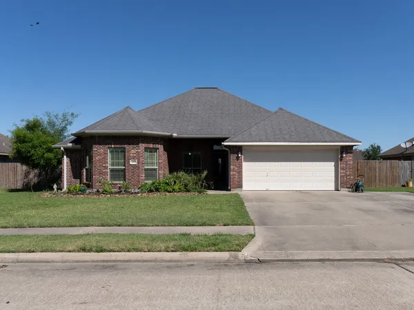 $308,000 | 3217 El Camino Street, Bay City, TX 77414