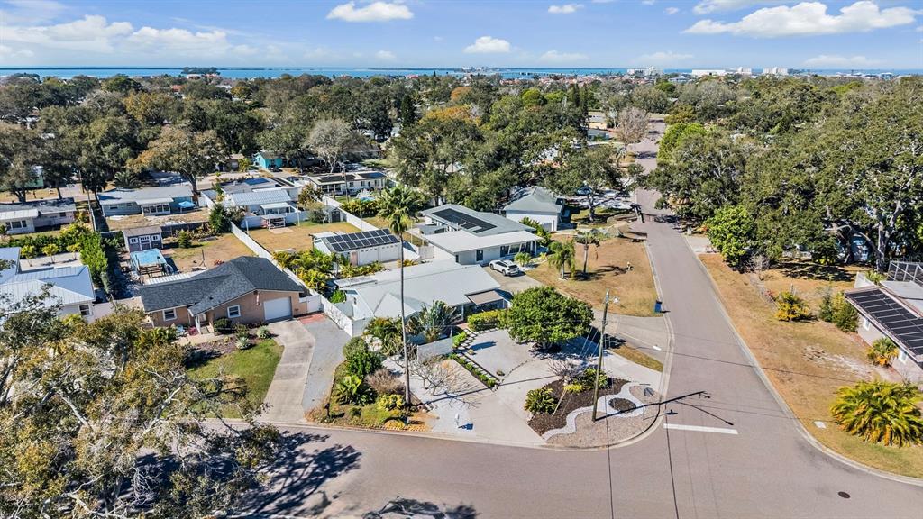 2020 Culberson Avenue Dunedin, FL 34698 - Photo 2 of 43