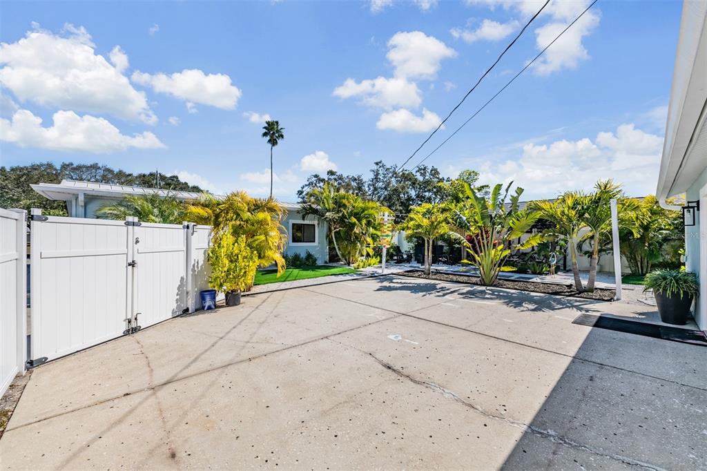 2020 Culberson Avenue Dunedin, FL 34698 - Photo 34 of 43