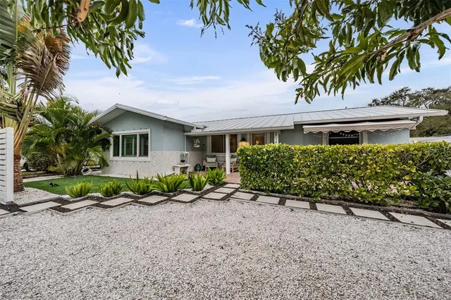 $749,000 | 2020 Culberson Avenue, Dunedin, FL 34698