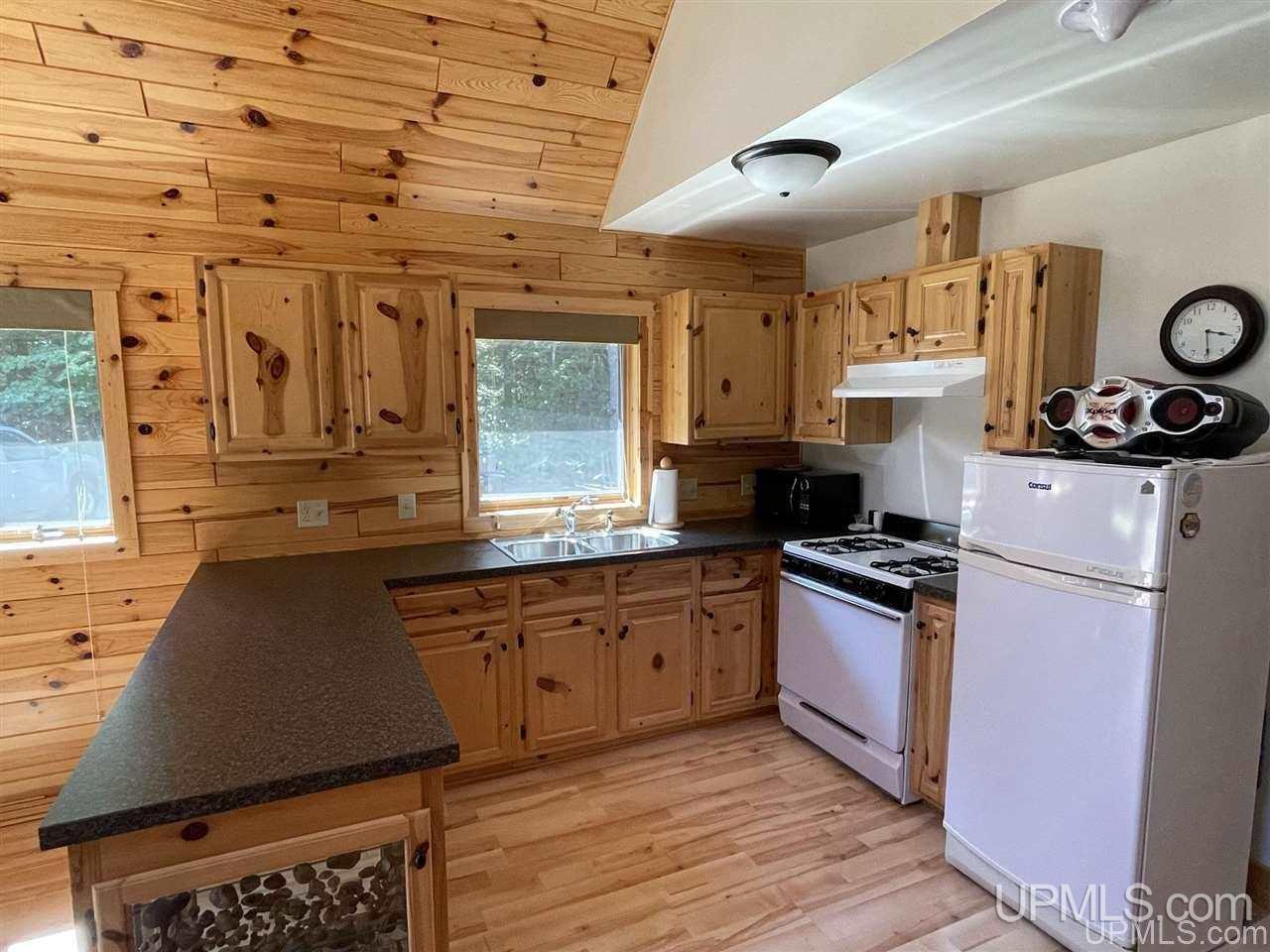 14822 North Sunken Lake Road Seney, MI 49883 - Photo 7 of 41