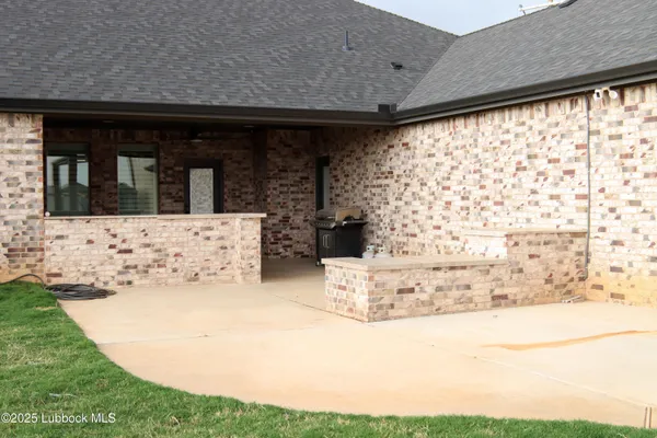 $679,000 | 803 13th Street, Wolfforth, TX 79382