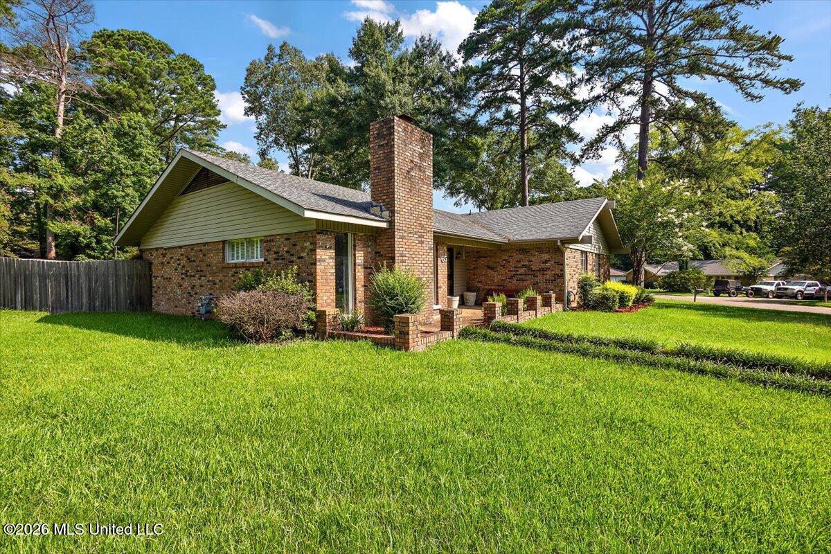 65 Summit Ridge Drive Brandon, MS 39042 - Photo 4 of 30 04-HTP_0178