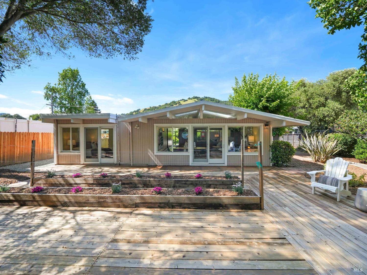701 Appleberry Drive San Rafael, CA 94903 - Photo 31 of 44