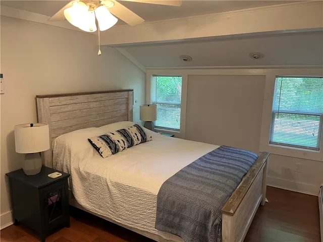 $2,000 | 381 3rd Beach Road, Middletown, RI 02842