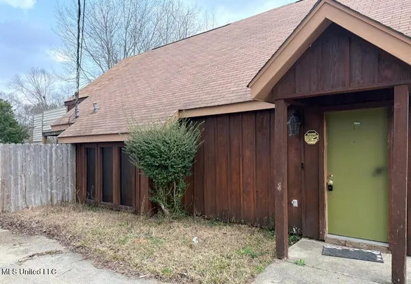 $109,900 | 27 Clairmont Circle, Laurel, MS 39440