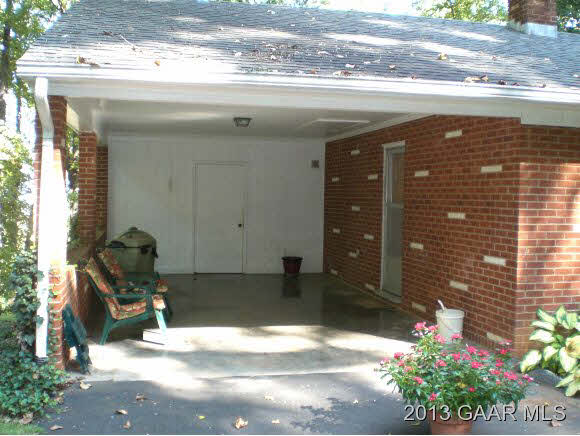 160 Hunter Road Staunton, VA 24401 - Photo 3 of 17 Gallery Image 3