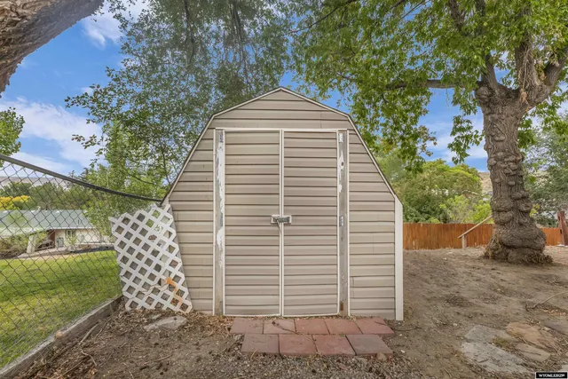 $299,000 | 1415 Winterview Drive, Green River, WY 82935