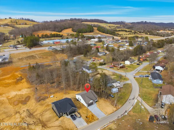 $309,900 | 120 Cross Creek Circle, Maynardville, TN 37807