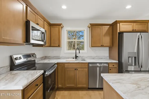 $309,900 | 120 Cross Creek Circle, Maynardville, TN 37807