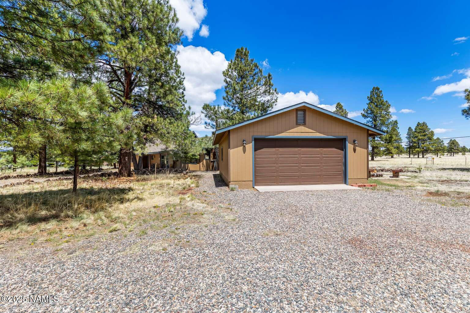 13941 Wild Bill Road Parks, AZ 86018 - Photo 27 of 52 Veros.26