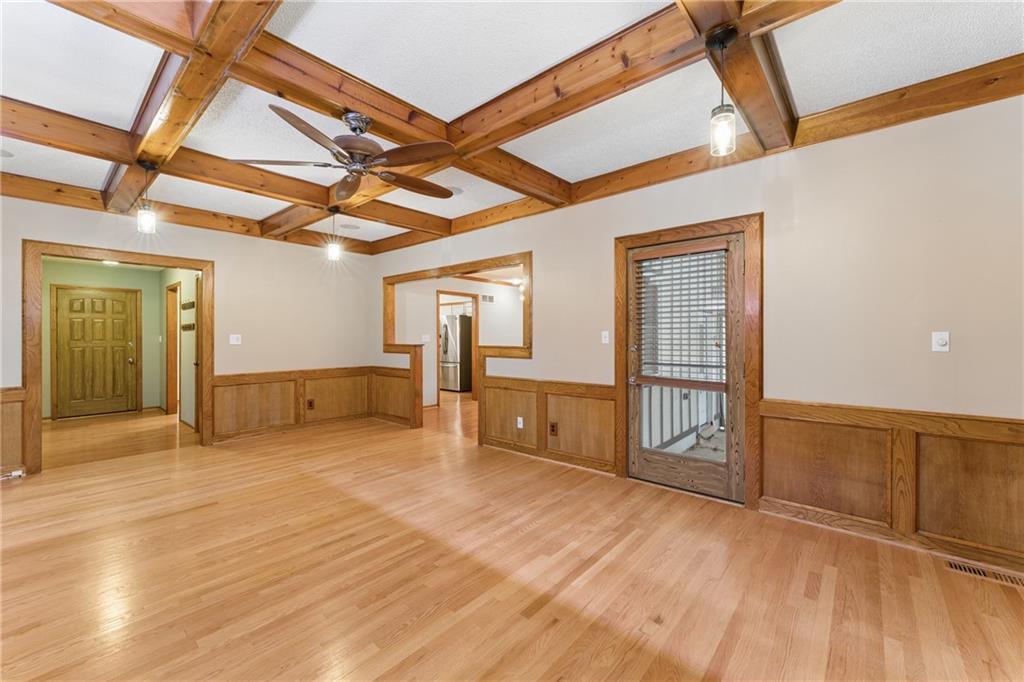 617 West Maple Street Raymore, MO 64083 - Photo 12 of 67