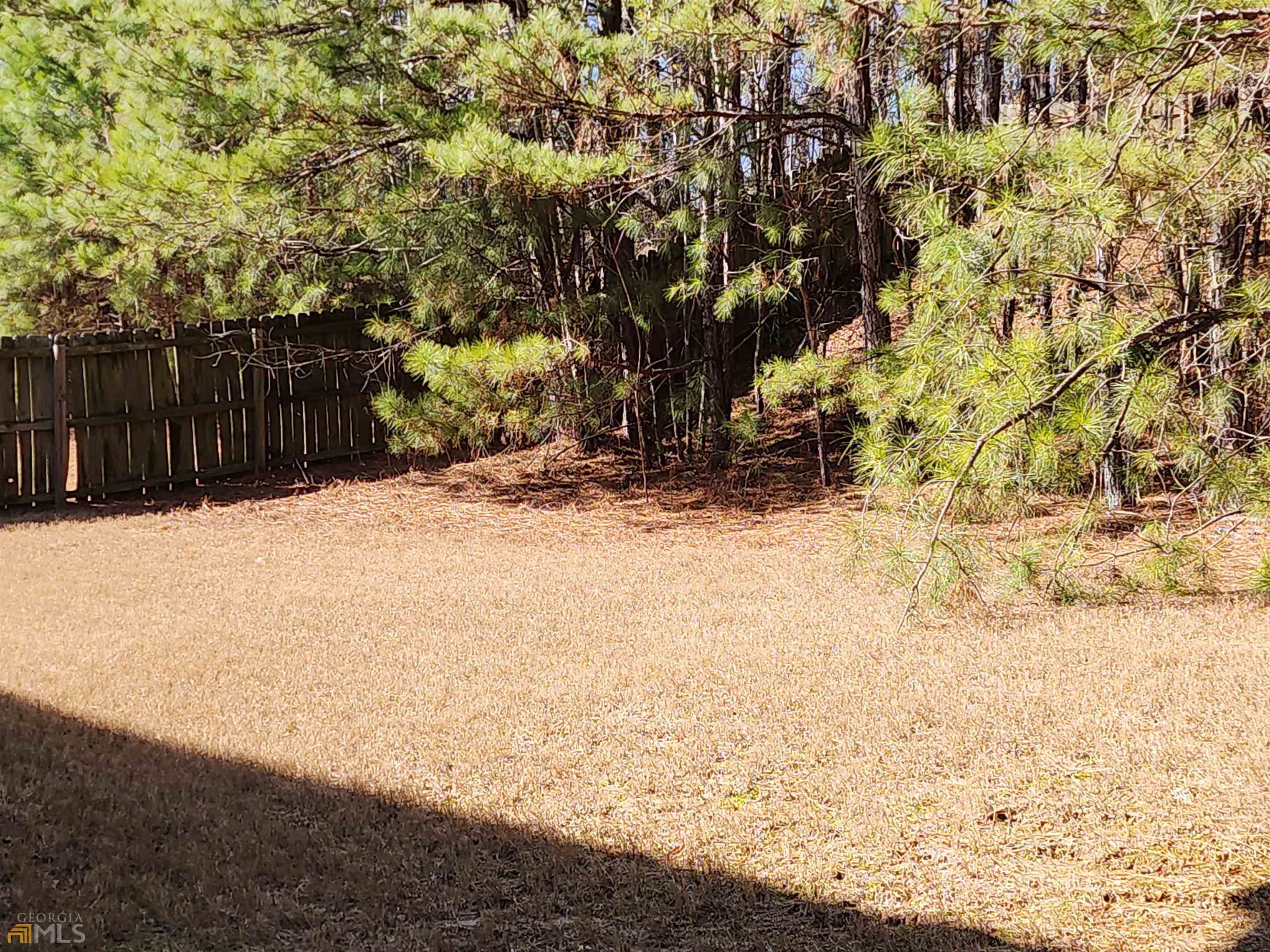7130 Cavender Drive Southwest South Fulton, GA 30331 - Photo 17 of 18 Fenced Rear Yard