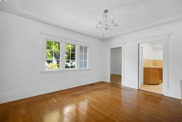 $925,000 | 57 Entrada Avenue, Oakland, CA 94611