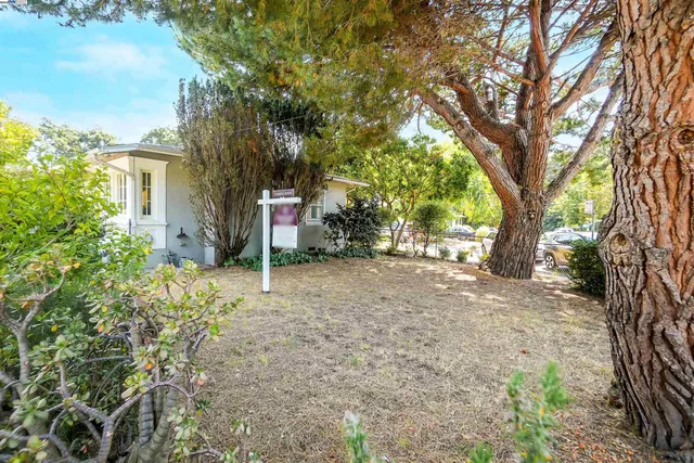 $925,000 | 57 Entrada Avenue, Oakland, CA 94611