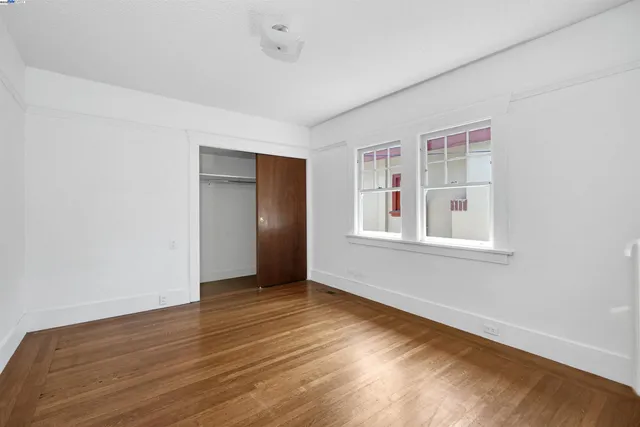 $925,000 | 57 Entrada Avenue, Oakland, CA 94611