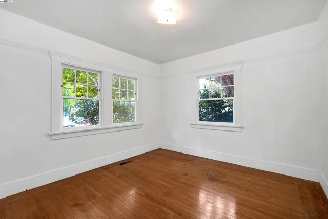 $925,000 | 57 Entrada Avenue, Oakland, CA 94611