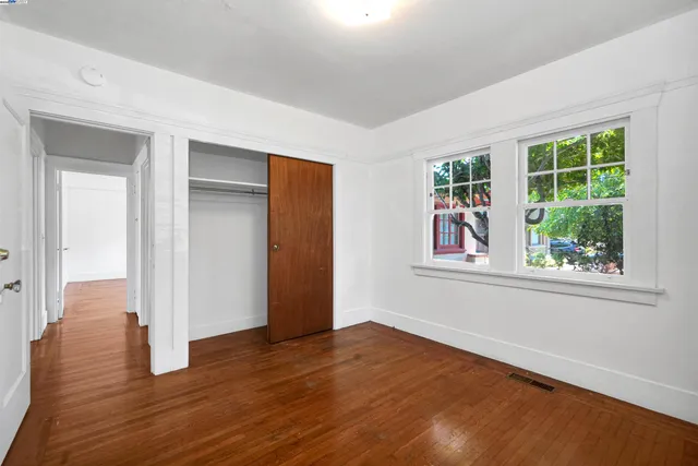 $925,000 | 57 Entrada Avenue, Oakland, CA 94611