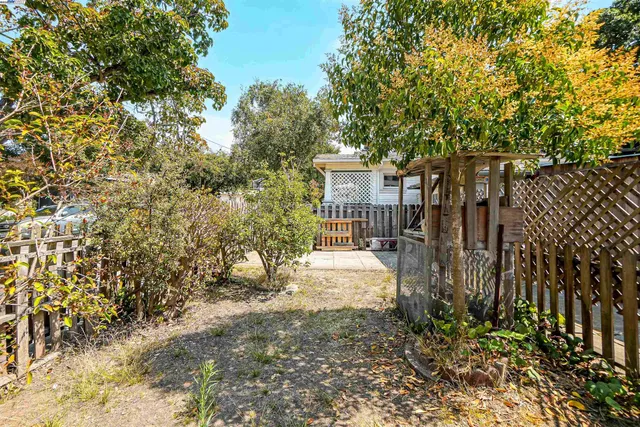 $925,000 | 57 Entrada Avenue, Oakland, CA 94611
