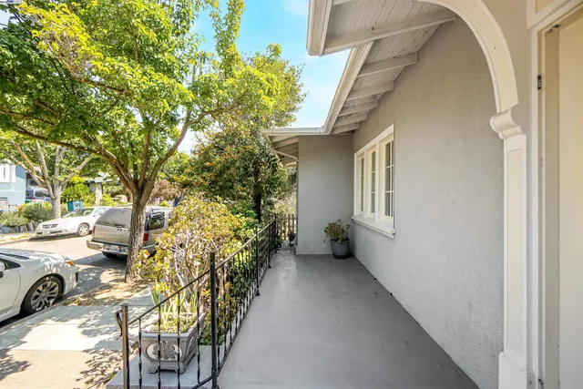 $925,000 | 57 Entrada Avenue, Oakland, CA 94611