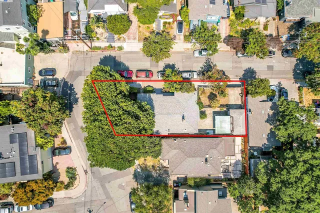 $925,000 | 57 Entrada Avenue, Oakland, CA 94611