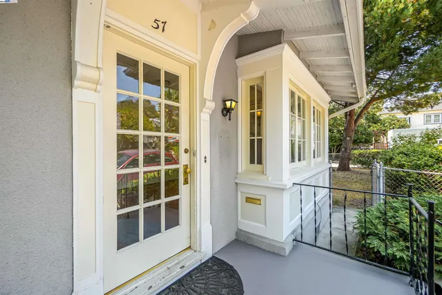 $925,000 | 57 Entrada Avenue, Oakland, CA 94611