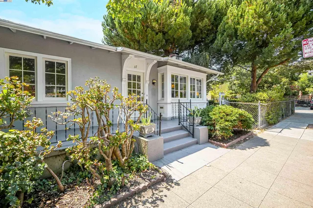 $925,000 | 57 Entrada Avenue, Oakland, CA 94611